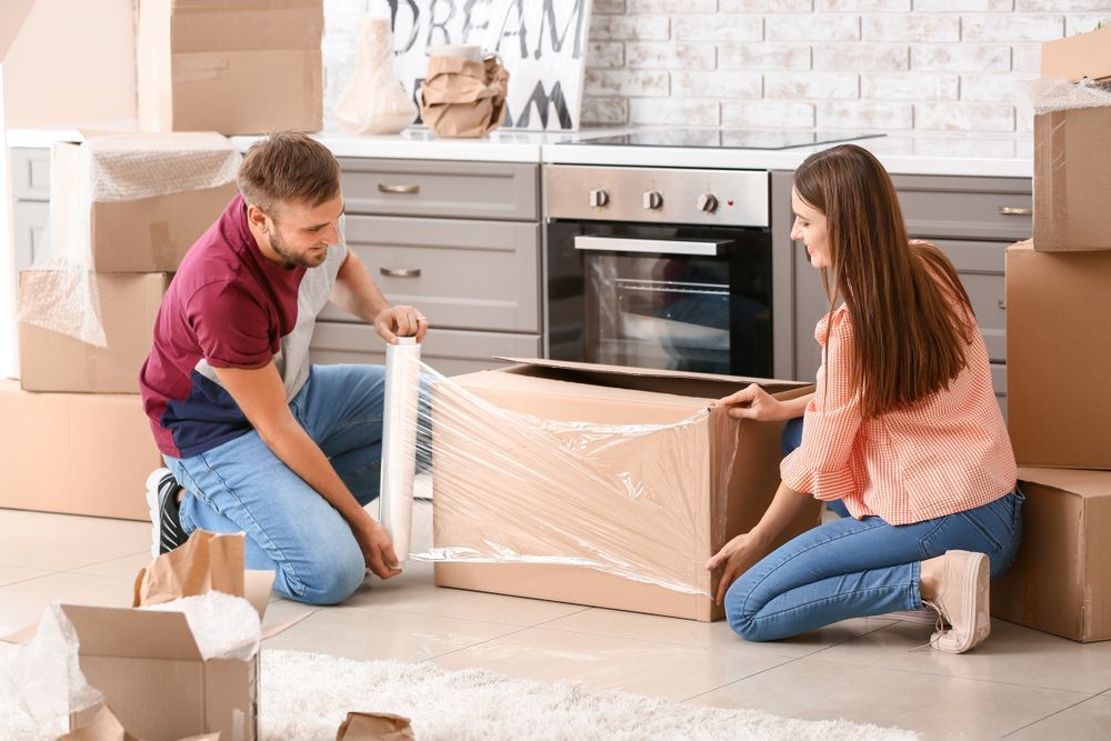 Moving with Elderly Parents: How to Make the Transition Smooth and Dignified