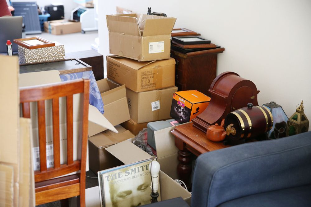 Storage Unit vs. Moving Everything at Once: How to Decide